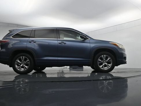 Used 2015 Toyota Highlander XLE FWD image 41