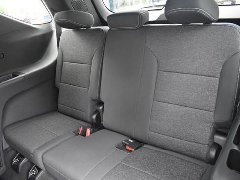 New 2026 Chevrolet Traverse LT w/ Driver Confidence Package FWD image 16