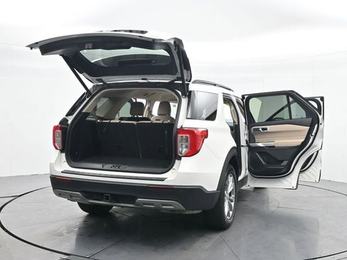 Used 2021 Ford Explorer XLT w/ Equipment Group 202A image 41