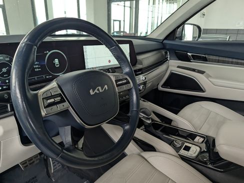 Used 2023 Kia Telluride SX Prestige AWD/4WD image 16