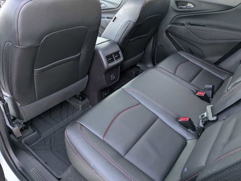 Used 2024 Chevrolet Equinox RS w/ RS Leather Package image 17