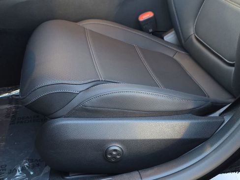 New 2025 Mercedes-Benz C 300 Sedan image 26