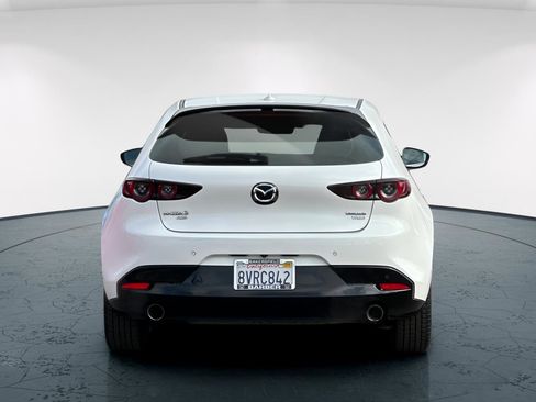 Used 2021 MAZDA MAZDA3 Hatchback w/Premium Plus Pkg image 5