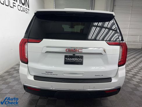 Used 2023 GMC Yukon XL SLT w/ SLT Luxury Package image 10