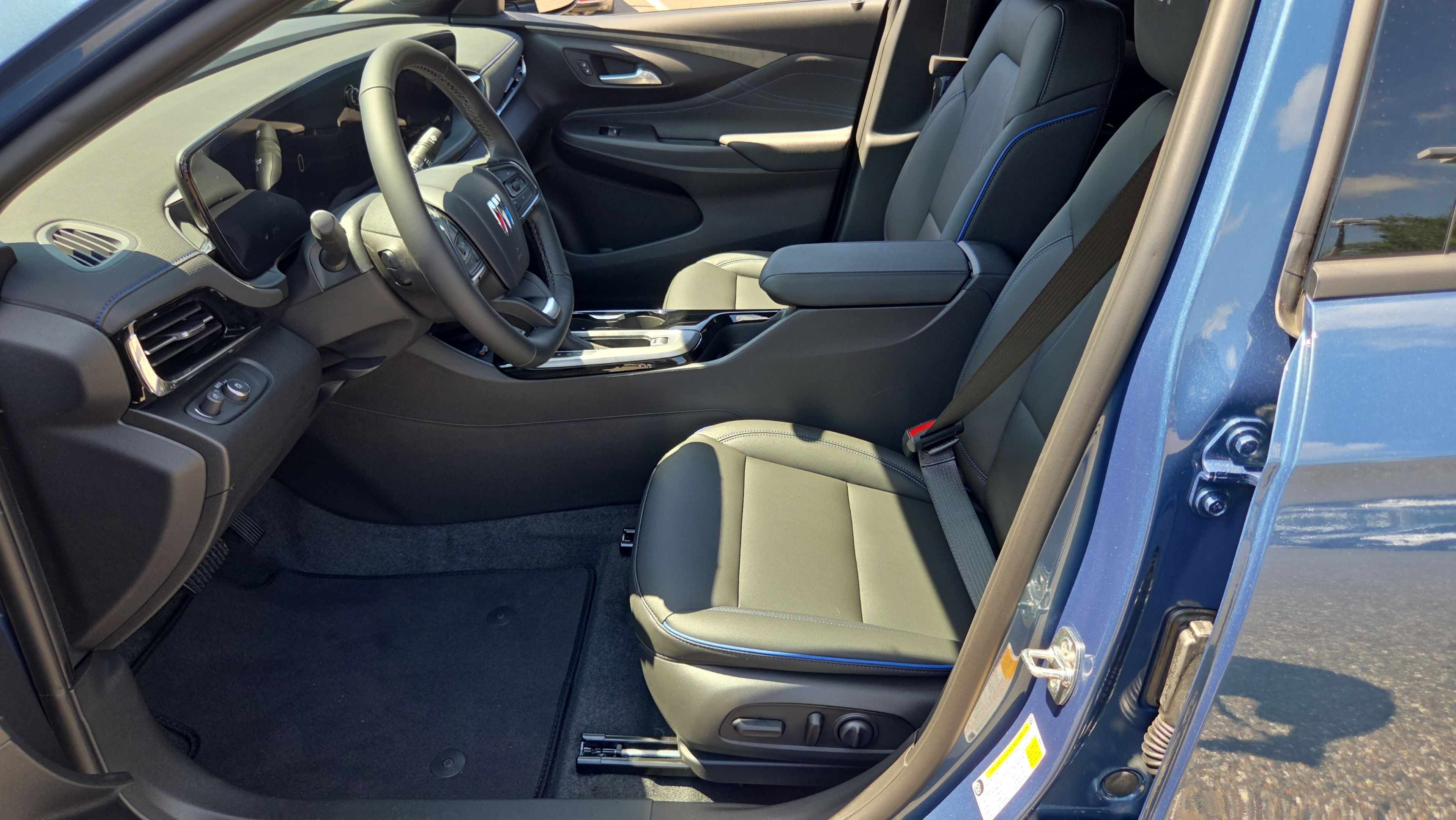 New 2026 Buick Envista Sport Touring w/ Convenience I Package FWD image 9