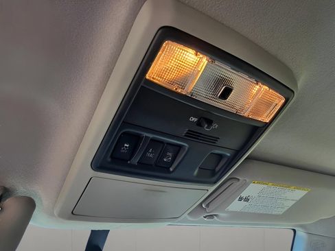 Used 2014 Toyota 4Runner SR5 AWD/4WD image 14