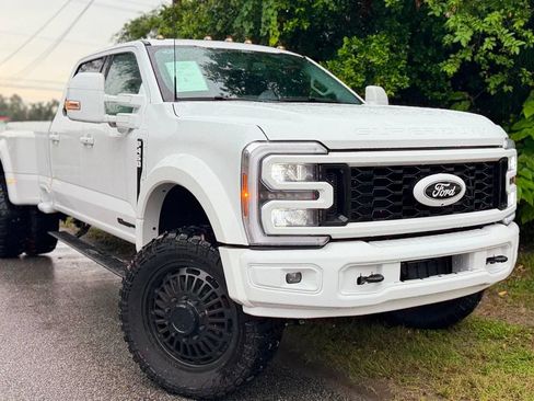 Used 2026 Ford F450 Lariat w/ FX4 Off-Road Package AWD/4WD image 2