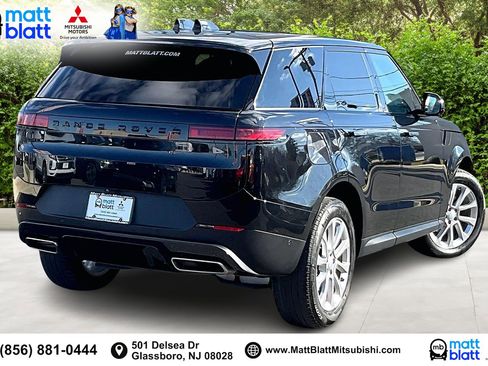 Used 2025 Land Rover Range Rover Sport SE image 14
