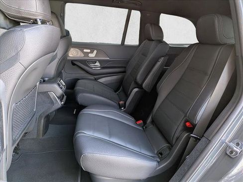 Used 2026 Mercedes-Benz GLS 450 4MATIC image 14