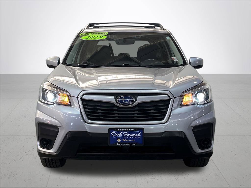 Used 2019 Subaru Forester Premium AWD/4WD image 4