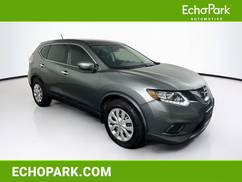 Used 2015 Nissan Rogue S FWD image 1