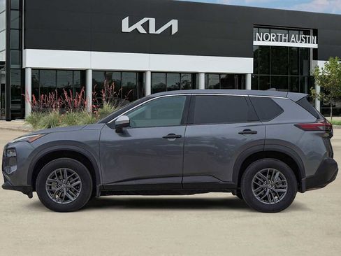 Used 2021 Nissan Rogue S image 4