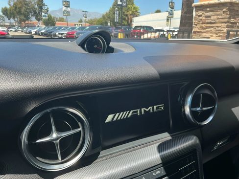 Used 2017 Mercedes-Benz SLC 43 AMG image 25