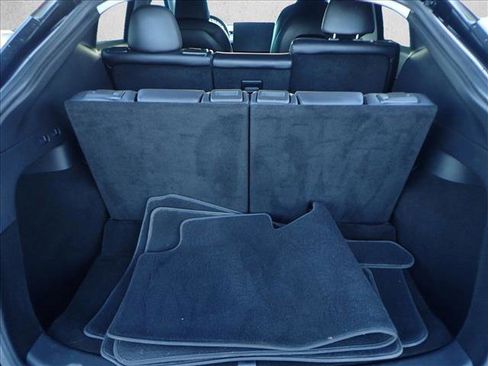 Used 2021 Tesla Model Y Long Range image 8