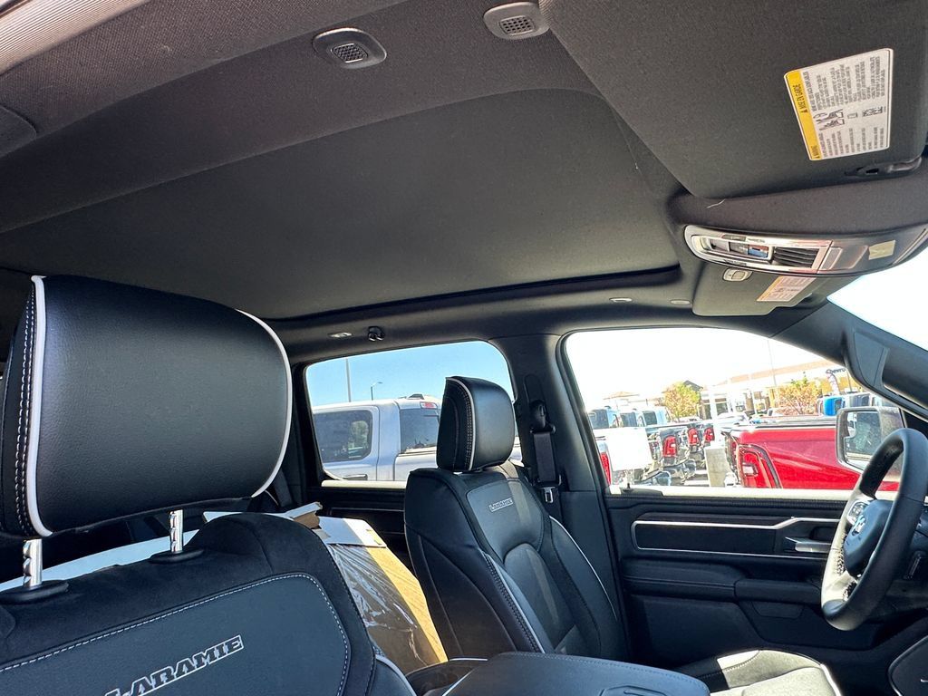 New 2026 RAM 1500 Laramie AWD/4WD image 15