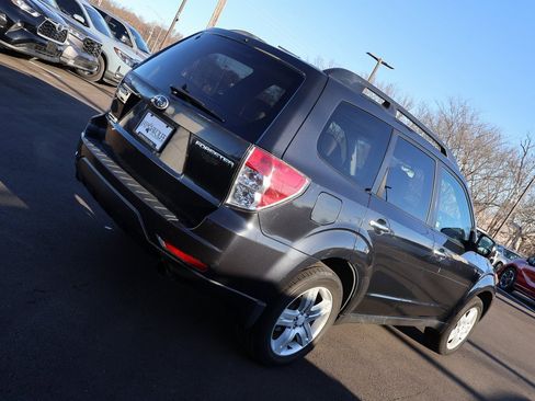 Used 2010 Subaru Forester 2.5X Limited image 7