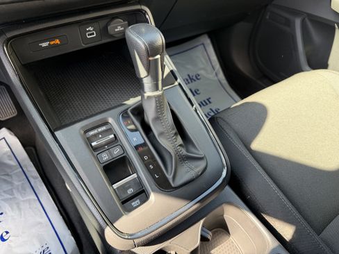 Used 2025 Honda CR-V LX image 18