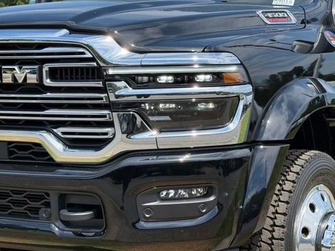 New 2026 RAM 4500 4x4 Crew Cab DRW w/ Laramie Trim Package image 11