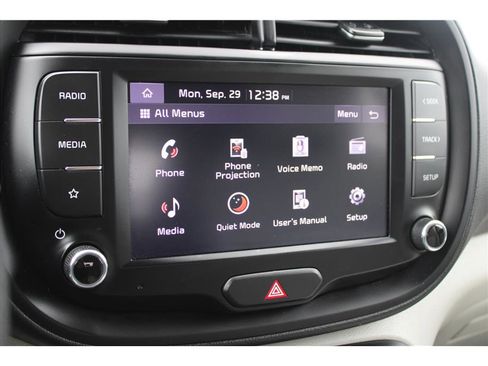 Used 2022 Kia Soul LX image 24