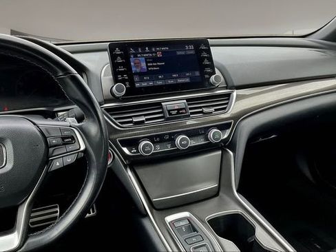 Used 2022 Honda Accord Sport image 9