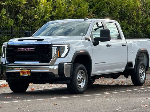 Used 2024 GMC Sierra 2500 Pro image 8