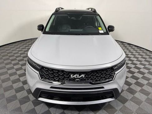 Used 2023 Kia Sorento SX Prestige image 9