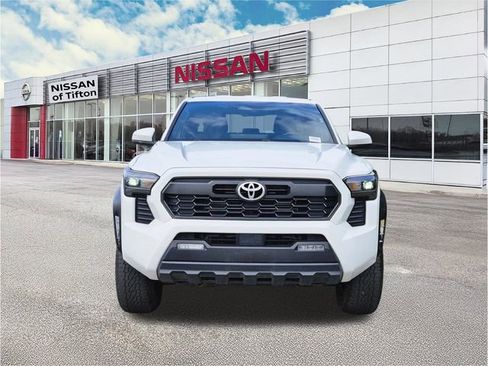 Used 2024 Toyota Tacoma TRD Off-Road AWD/4WD image 2