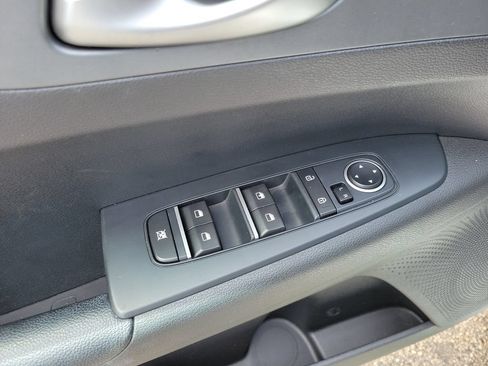 Used 2021 Kia Forte LXS FWD image 12
