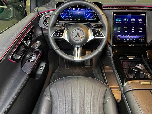 Used 2023 Mercedes-Benz EQE 500 4MATIC SUV image 43