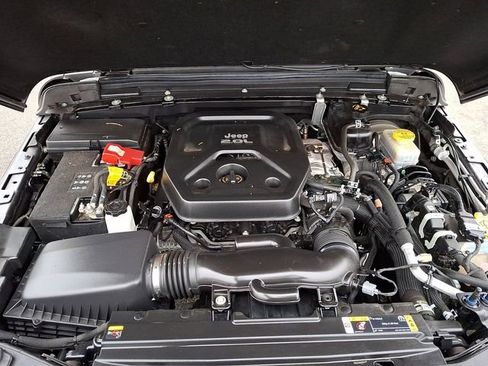 Used 2022 Jeep Wrangler Unlimited Sport image 30