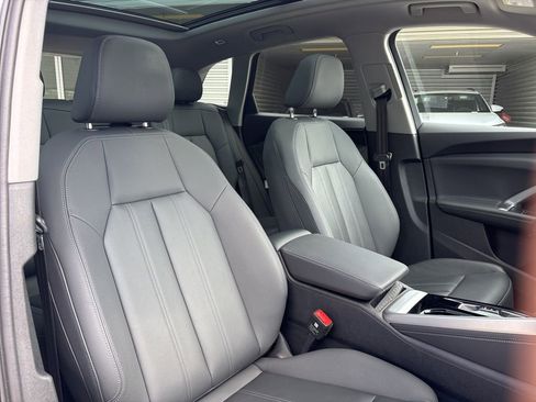 Certified 2025 Audi Q5 Premium Plus w/ Premium Plus image 16