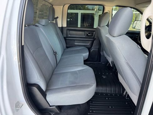 Used 2018 RAM 2500 Tradesman w/ Chrome Appearance Group image 20