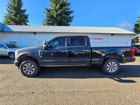 Used 2020 Ford F350 Platinum image 6