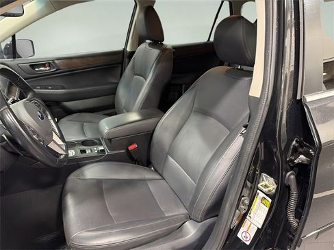 Used 2016 Subaru Outback 3.6R Limited image 9