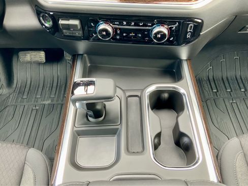 New 2026 GMC Sierra 1500 Elevation image 47