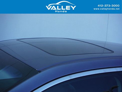 Used 2016 Subaru Legacy 2.5i Limited AWD/4WD image 3