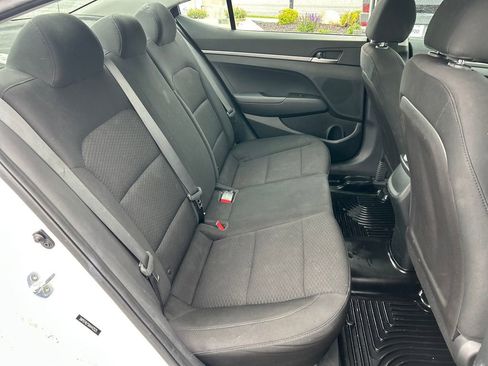 Used 2019 Hyundai Elantra SE w/ Cargo Package FWD image 26