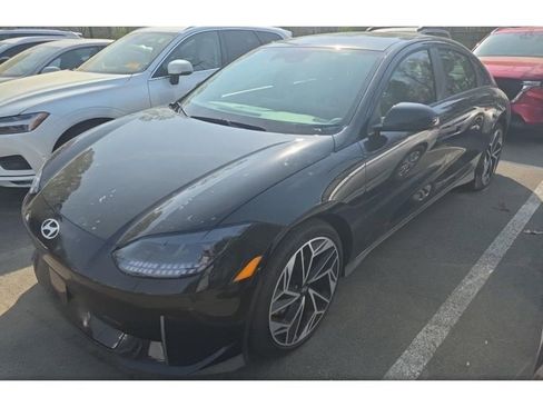 Used 2024 Hyundai Ioniq 6 SEL image 1