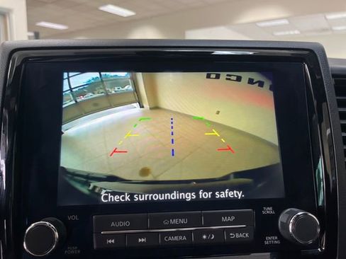 Used 2024 Nissan Frontier Pro-X image 23