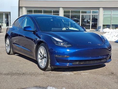 Used 2021 Tesla Model 3 Long Range image 2
