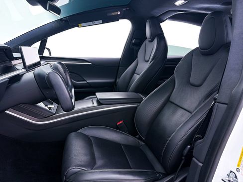 Used 2022 Tesla Model X Plaid AWD/4WD image 18