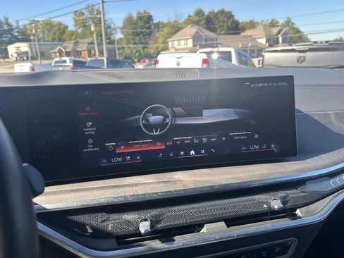 Used 2024 BMW X5 xDrive50e w/ M Sport Package image 18