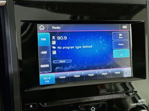Used 2020 Subaru Forester Premium AWD/4WD image 6