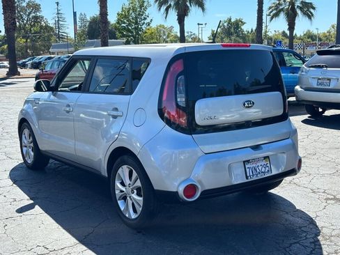 Used 2016 Kia Soul ! image 5