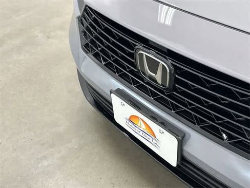 Used 2025 Honda Accord Sport image 29