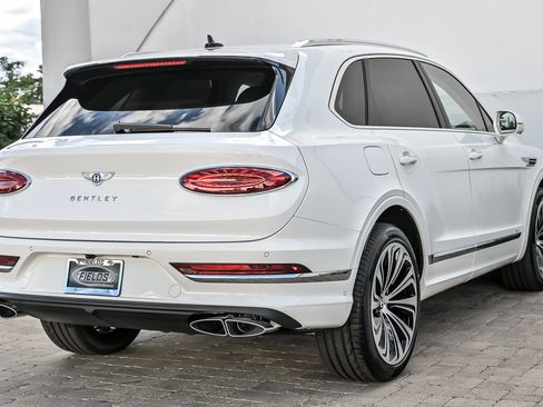 New 2026 Bentley Bentayga AWD/4WD image 12