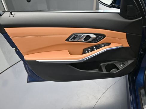 Used 2021 BMW 330i Sedan w/ Premium Package image 13