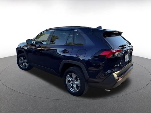Used 2025 Toyota RAV4 XLE image 10