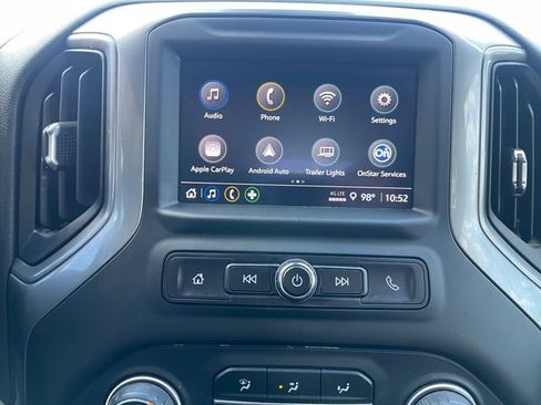 Used 2024 Chevrolet Silverado 1500 Custom image 17