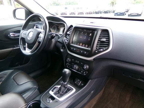 Used 2016 Jeep Cherokee Limited w/ Luxury Group AWD/4WD image 37